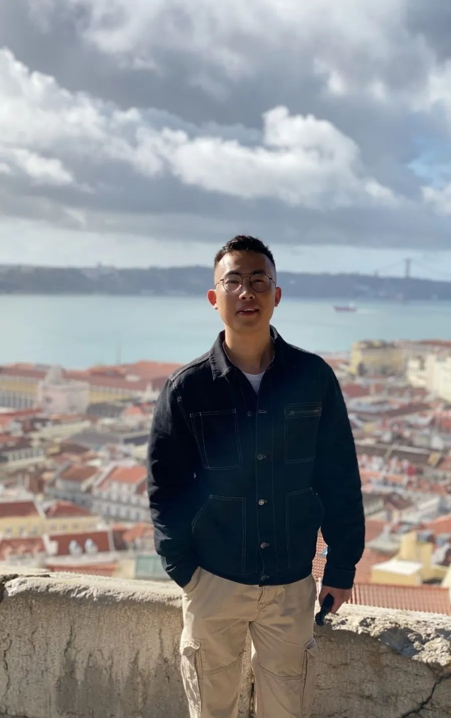 入门玄关连着小房间不浪费空间,现代化两边不靠墙入户玄关实用