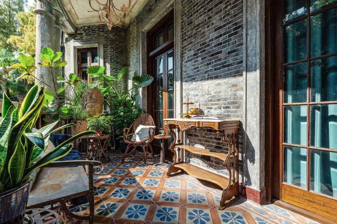 揭秘天价房交易，上海1.5亿豪宅主人现身