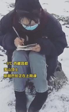 不要嘲笑一个拼命赚钱的年轻人,不要嘲笑没有钱的人