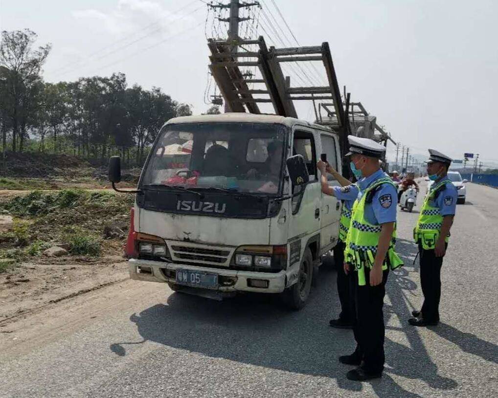 交警对假牌假证的处罚,南宁假牌怎么处罚