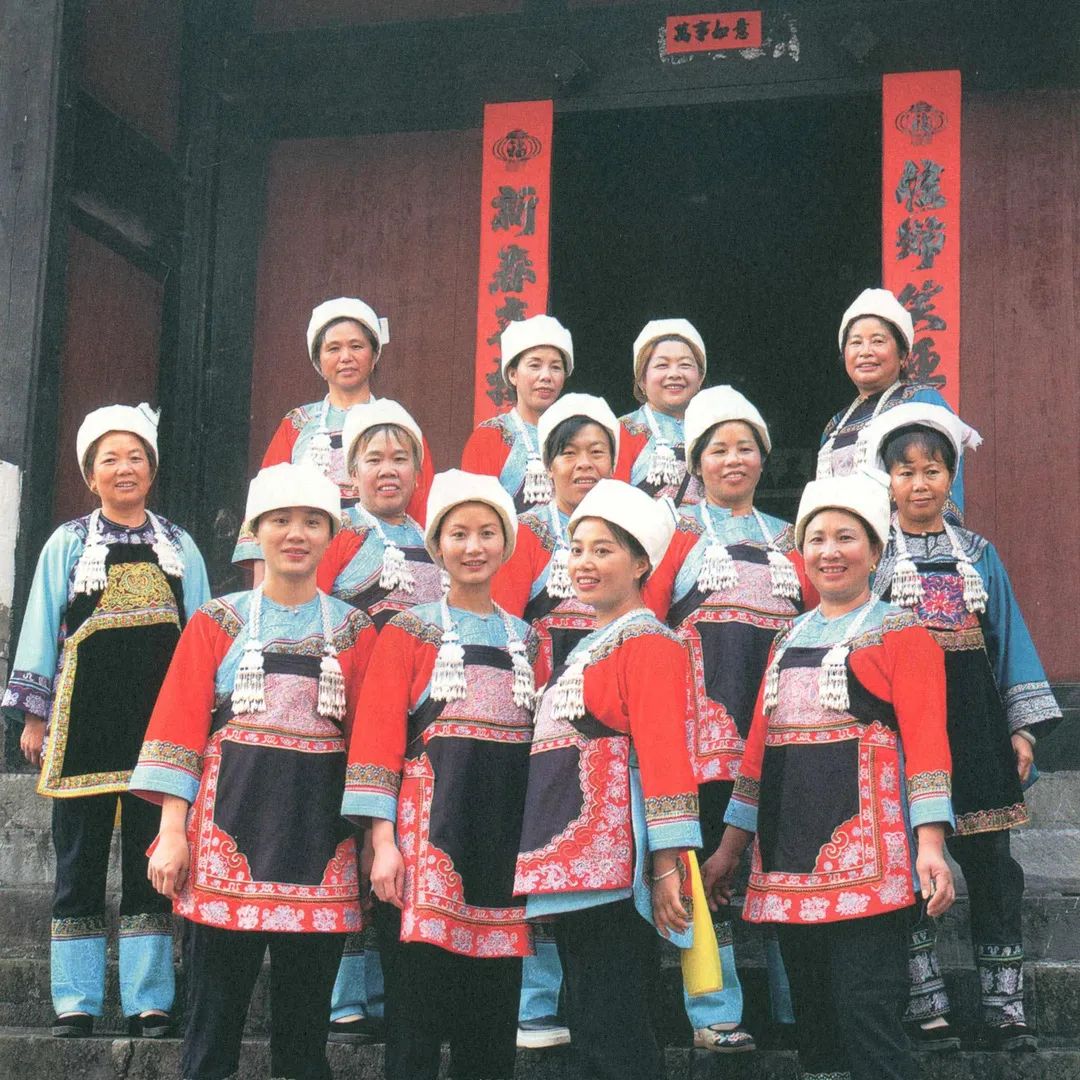 三月三穿什么民族的裙子,三月三民族服怎么穿