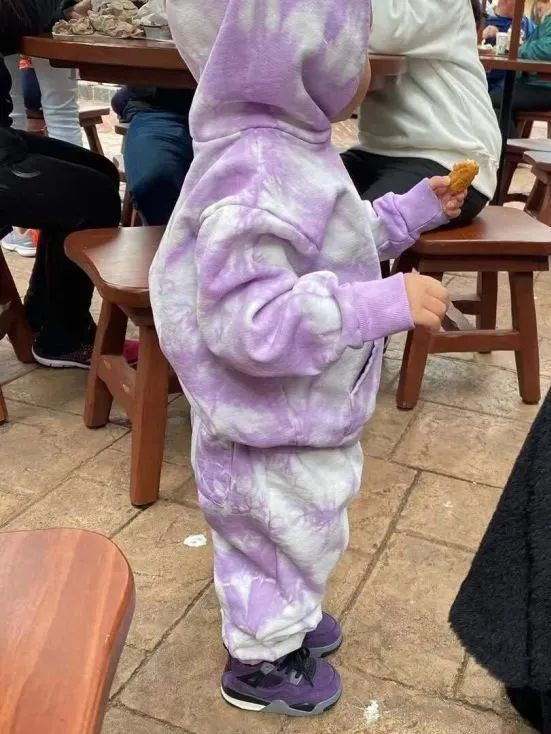 2岁穿高定、LV定制小零食...跟她比李湘王菲的闺女也只是平民…