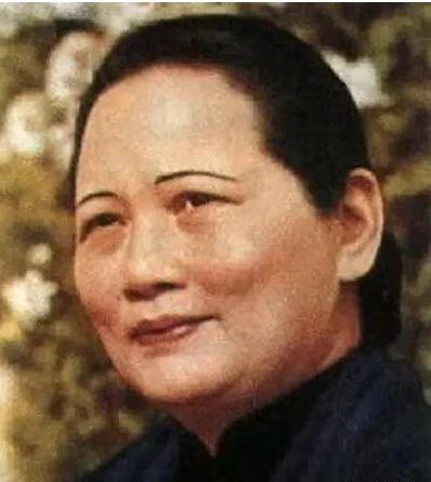 被尊为先生的十位伟大女性,中国被尊称为先生的十大女性