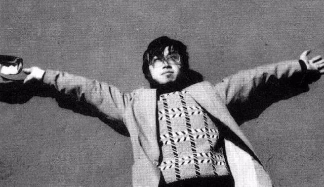 他是诗歌之王：15岁考入北大，25岁放弃生命，至今无人超越