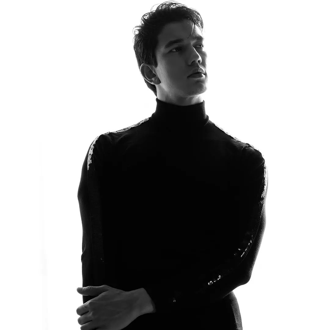 鍥涘窛鎴愰兘璇枃鑰佸笀,鎴愰兘璇枃鑰佸笀