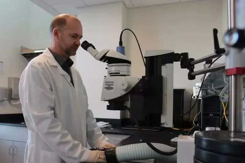 老公呼噜声让我彻夜难眠,老公呼噜声震天响