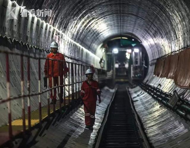 危中寻机转型突破绿地全新组建大基建集团