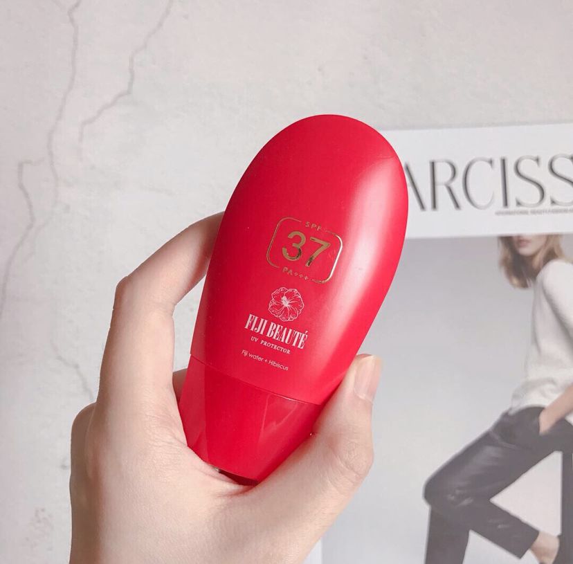 平价不油腻秋冬伪素颜防晒霜,防晒素颜霜二合一推荐第一名