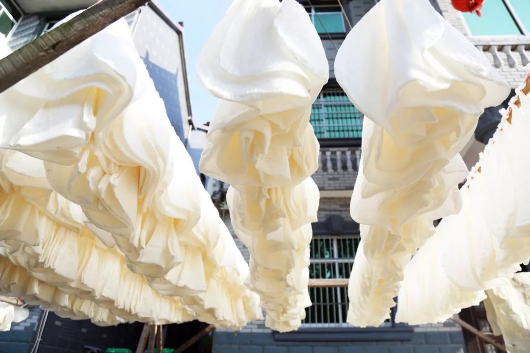 蚕丝被相关报道,桑蚕丝被曝光