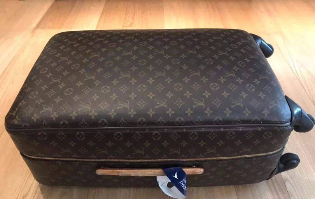 4岁逛连卡佛，13岁成香奈儿常客，她才是初代白富美