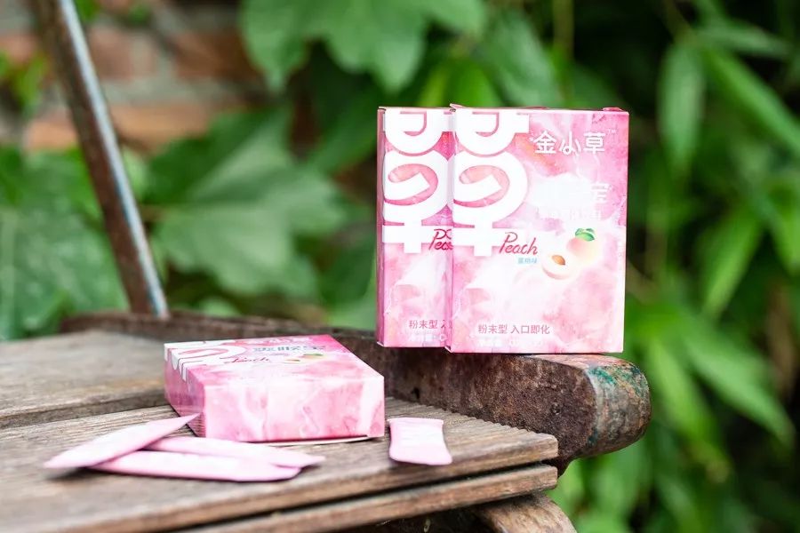 梧桐毛毛和杨絮,梧桐毛絮满天飞找谁