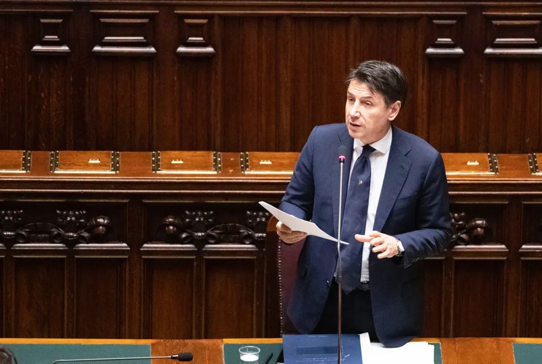 美国特朗普新冠确诊人数,美国总统特朗普确诊新冠