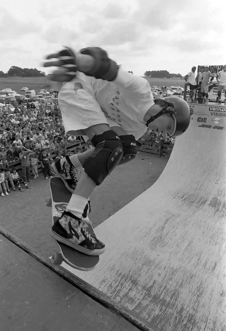 传奇滑手TonyHawk换过多少鞋子赞助？