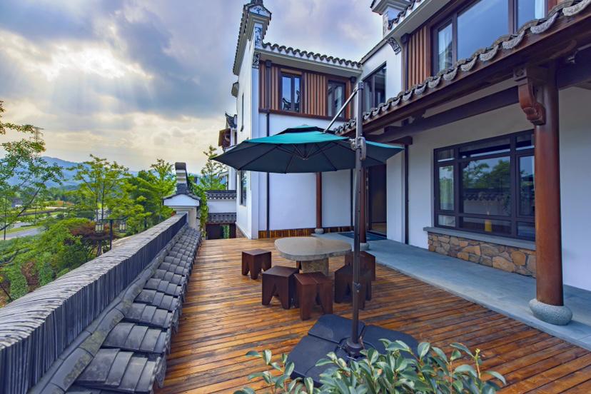 背靠乌龙山，坐拥富春水：这里的土产美货直播被抢疯了！