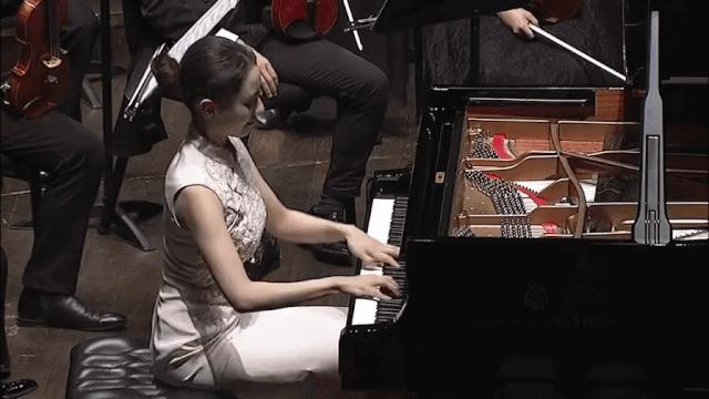 郎朗30岁坐拥百亿身家,郎朗身价多亿