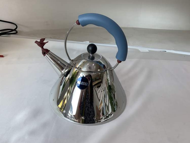 巴宝莉跟芬迪包哪个的性价比高,巴宝莉最值得买的便宜包