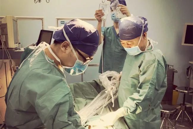 月经初潮过早诱发肿瘤,发现女儿有妇科疾病