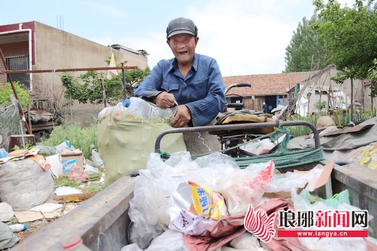 13岁女孩突发怪病脸庞特大,山东临沂六旬老太患罕见怪病