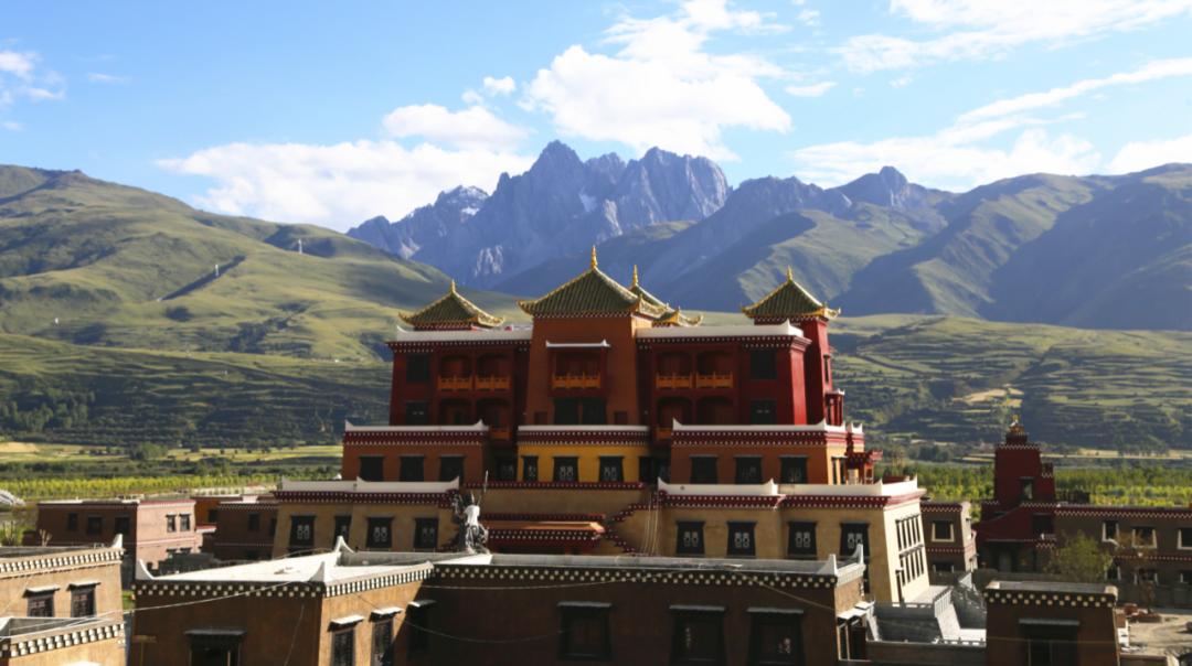 甘孜有个非常神秘的地方,甘孜州神秘的藏地文化