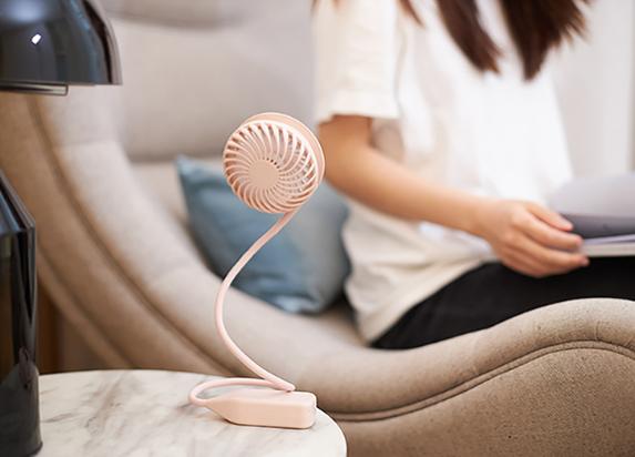 雅诗兰黛小棕瓶上线一天爆单1.6万瓶，答应我别再浪！费！钱！好吗