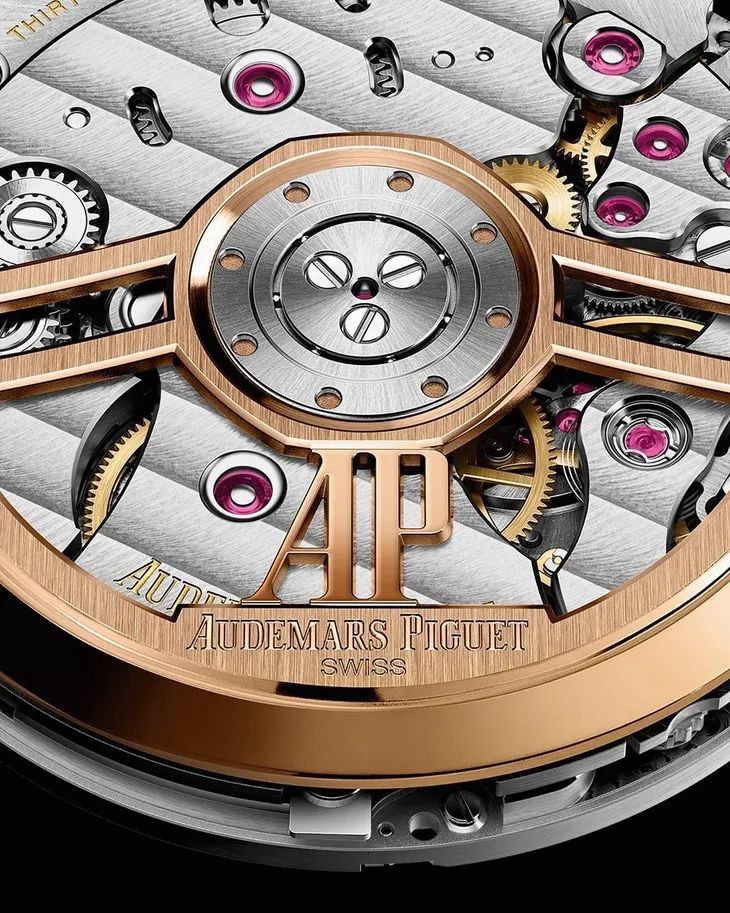 lisarose小金表,lisa同款腕表