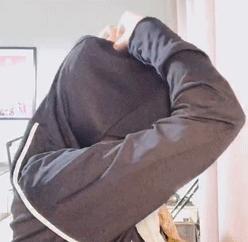 我要疯了!这件丑衣服,一穿就脱不下来