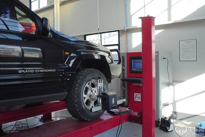 汽车四轮定位和动平衡有什么差别,动平衡四轮定位演示