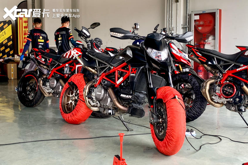 这才是杜卡迪的正确驾驶方法,杜卡迪应该怎么骑才舒服