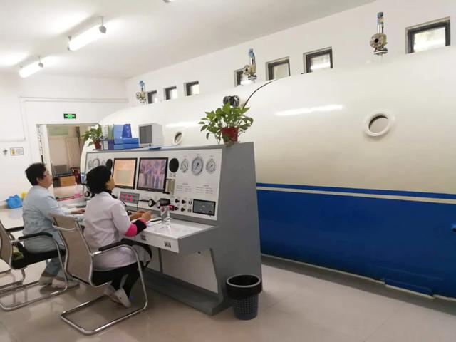 高压氧治疗突聋有加重的吗,突发性耳聋高压氧能治好吗