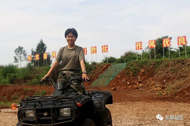 女兵新疆边境驻训视频,女兵在军营的真实训练