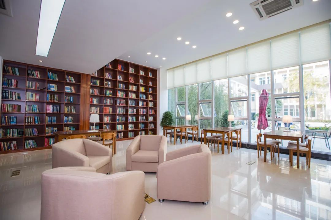 成都大学是什么级别的大学,成都大学和四川轻化工大学