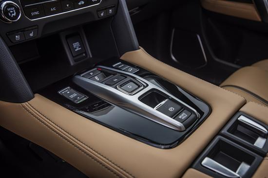 成都2018年四驱本田ur-v二手车,本田ur-v2023款240turbo两驱致境版