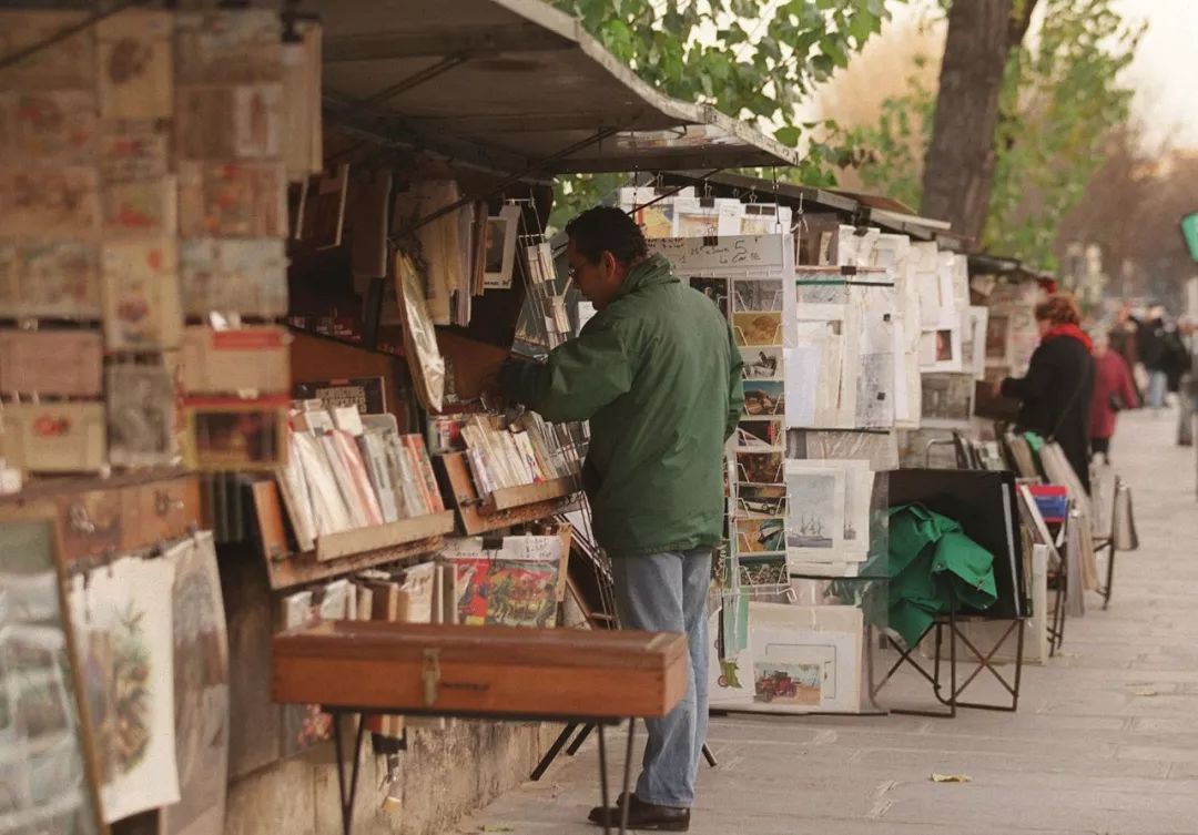 塞纳河畔旧书摊,塞纳河畔旧书摊的故事