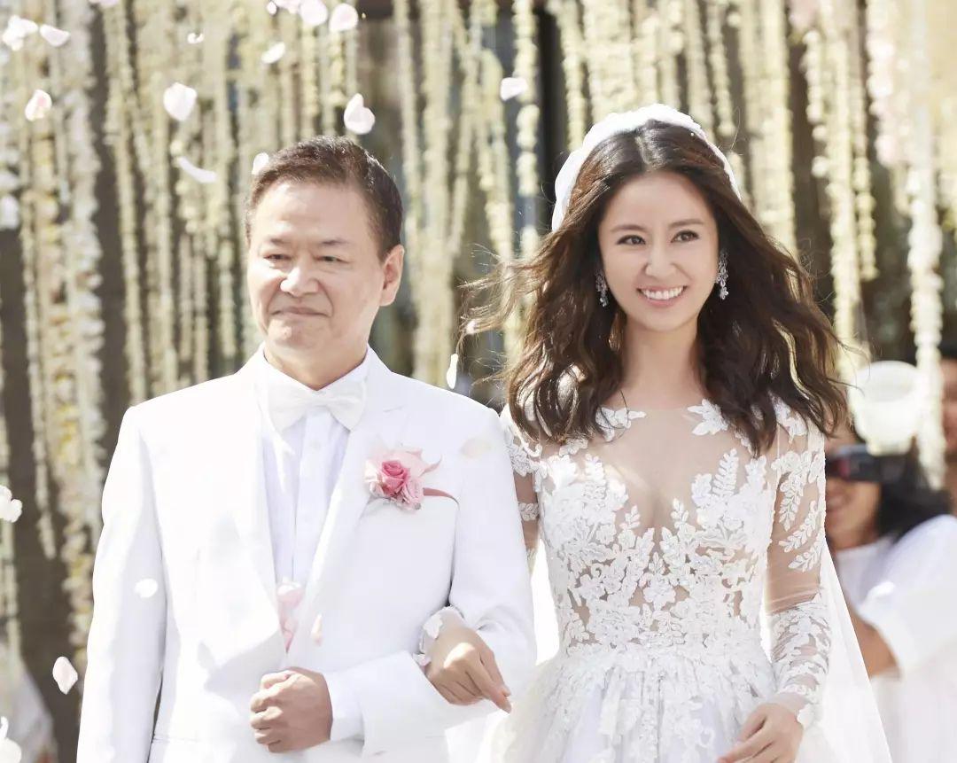 轻奢婚戒明星,明星同款戒指钻戒