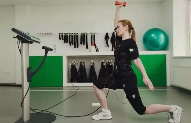 51岁王菲写真曝光,51岁的王菲旧照曝光