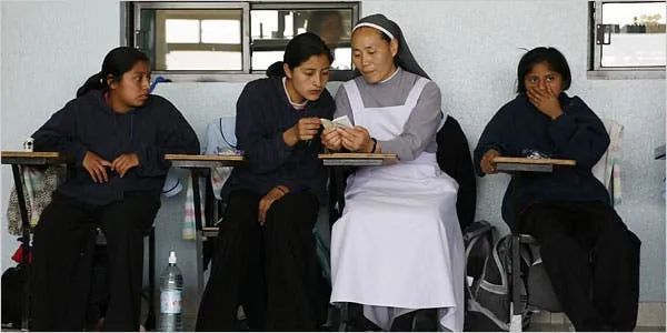 少女遭遇诅咒,少女镇事件