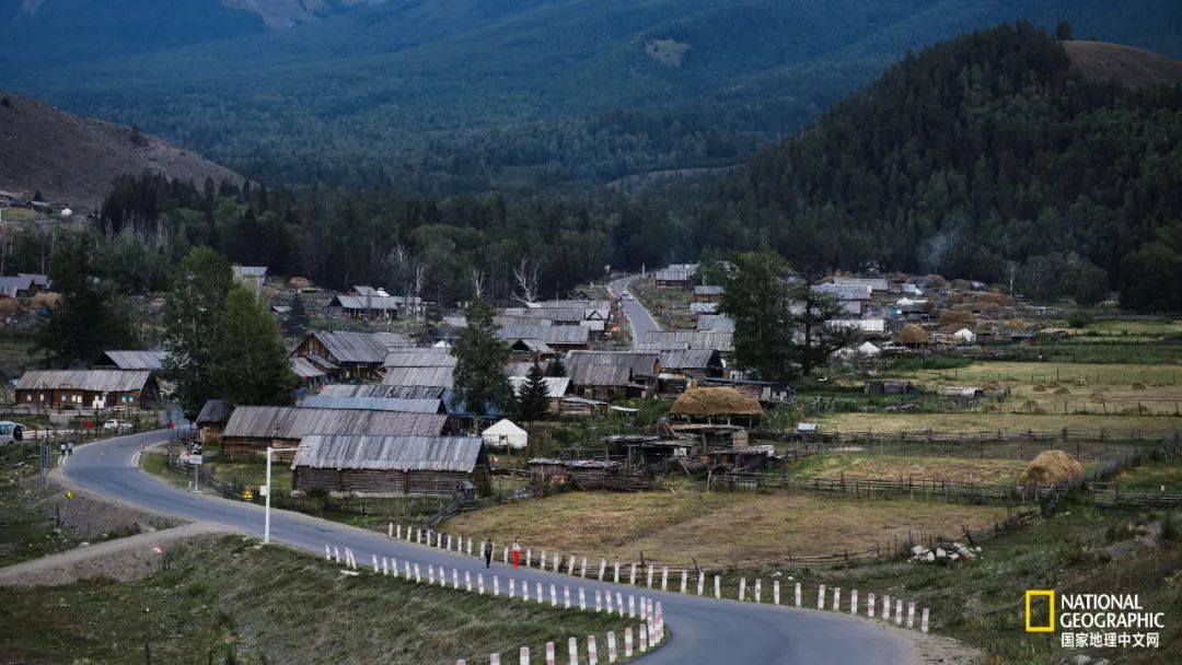 有一种异域风情的美,有一种前所未有的力量充斥着我