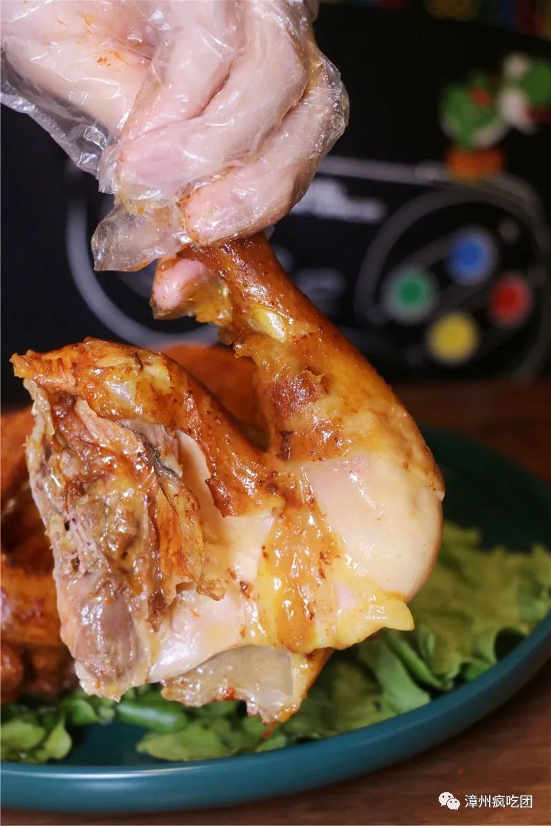 5折！这家店有意思！白天卖特色冰粉！晚上变身小酒馆！就在芳华横路