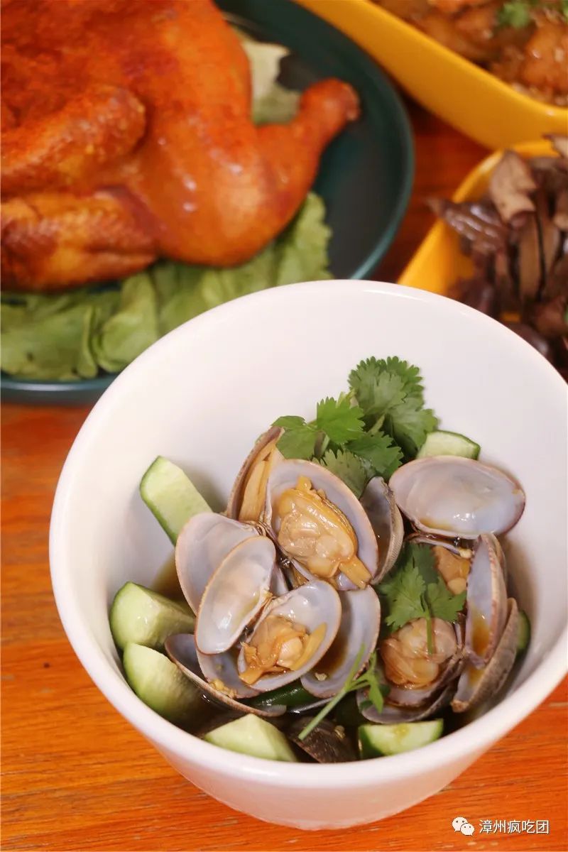 5折！这家店有意思！白天卖特色冰粉！晚上变身小酒馆！就在芳华横路