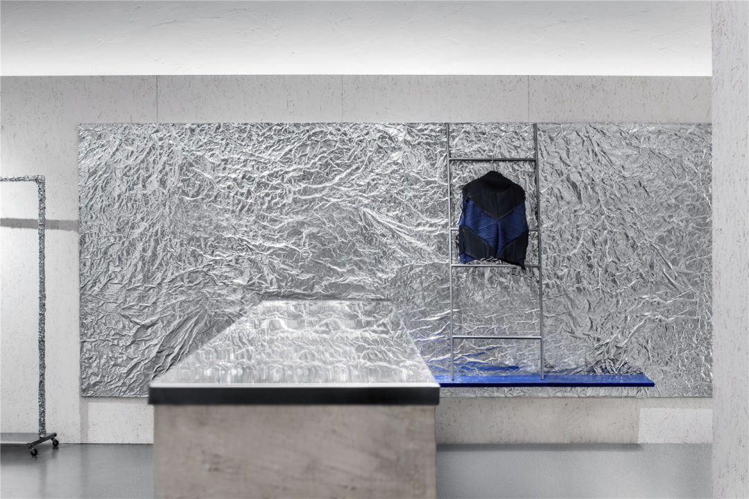 怎么设计快闪店,服装品牌快闪店设计案例