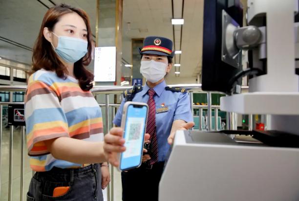 周六周日还能买到火车票吗,火车票本周六开售