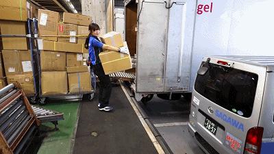 日本女快递员的一天过的有多潇洒,日本快递员的一天视频