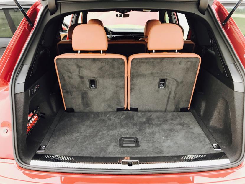 全新奥迪Q7试驾：我承受了改款车型不该承受之重