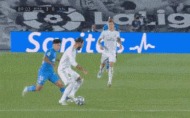 怎么用脚快速撂倒对方,怎样快速用脚撂倒他人