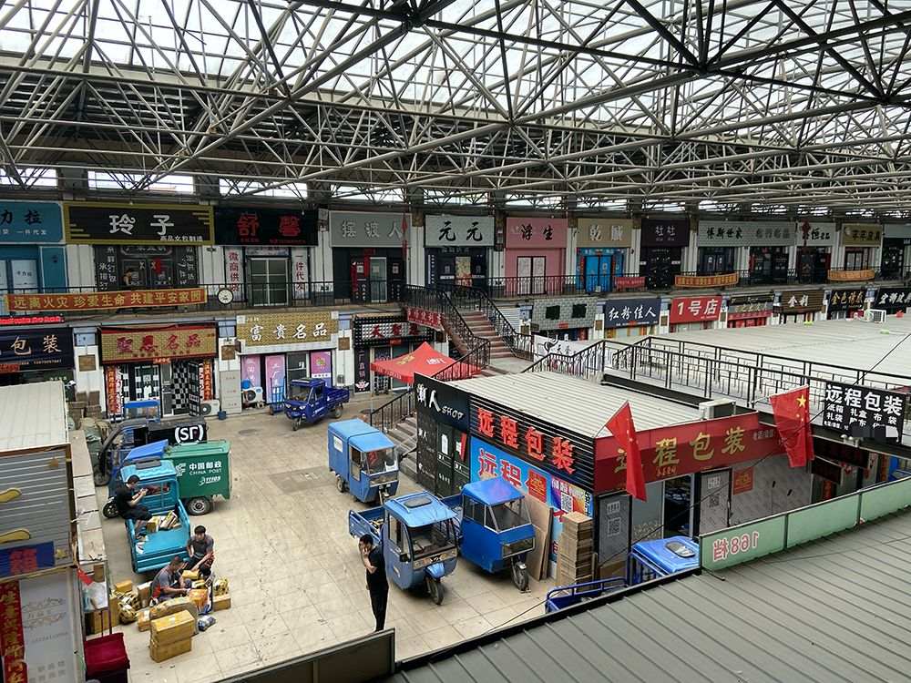 假冒lv包行政处罚案件,广西查出售卖假lv包包