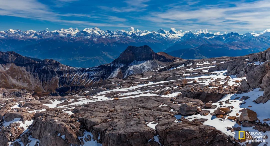 阿尔卑斯自行车雪崩,阿尔卑斯山历史事件