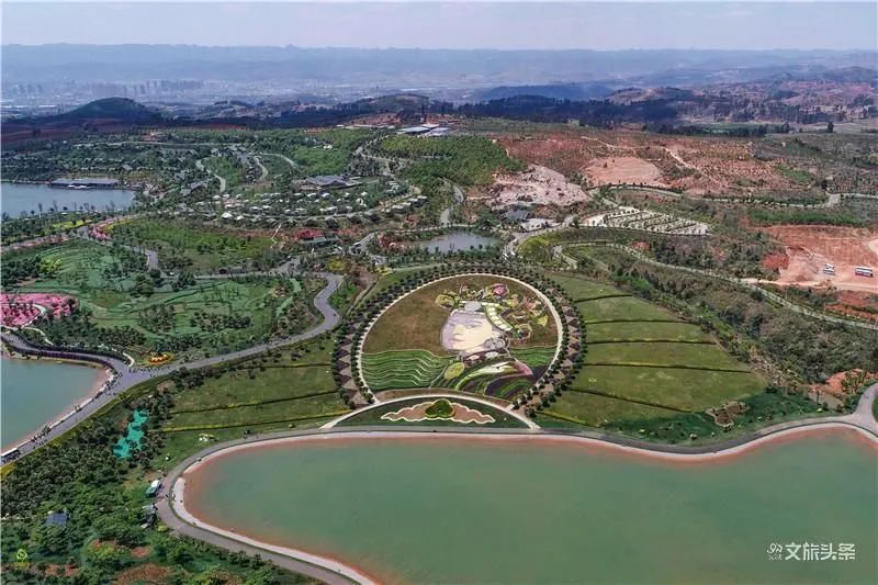 马云打卡衢州网红水亭街,马云弥勒太平湖森林公园