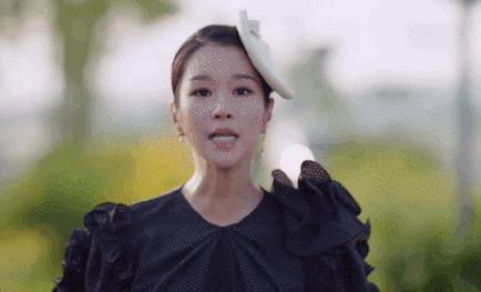 徐睿知倒钩眼线妆,金秀贤徐睿知魔女作品