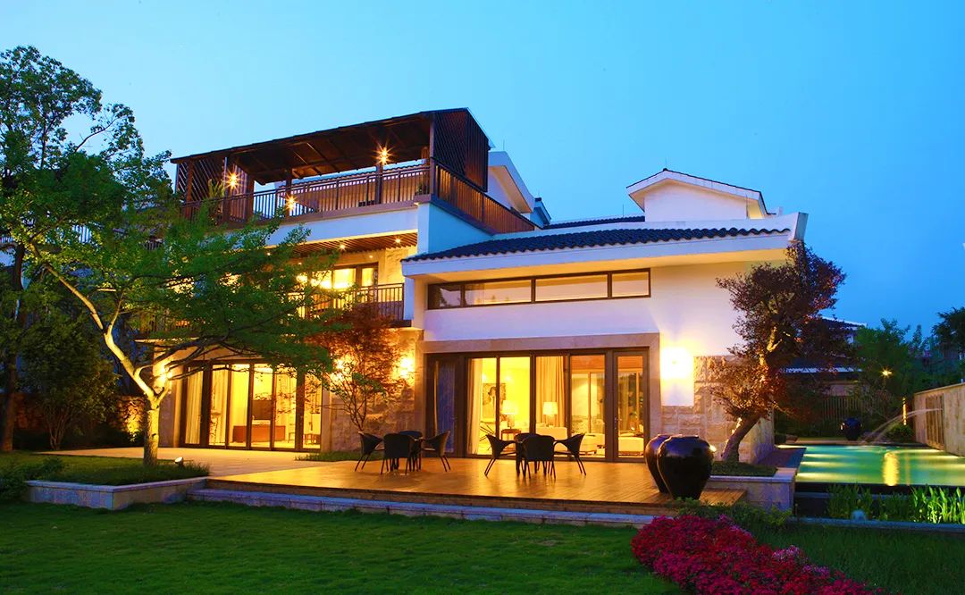 比买一送一还划算，全年不涨价！享山水画里329㎡双卧别墅，玩皮划艇漂流