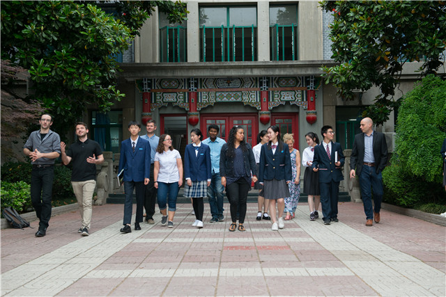 在十三中，“炼成”学霸握手世界名校